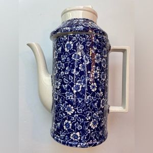 Vintage Mann Colonial Calico blue and white chintz flower lidded ceramic teapot.